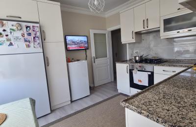 Spacious & Sun-Drenched 2+1 Apartment in the Heart of Alanya | 500m to the Beach!